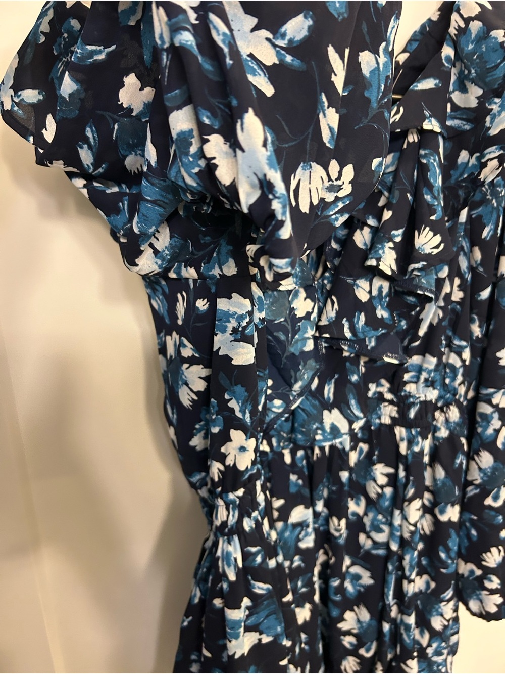 Abercrombie & Fitch Women's Navy Blue Floral Ruffle Dress - Picture 7 of 10